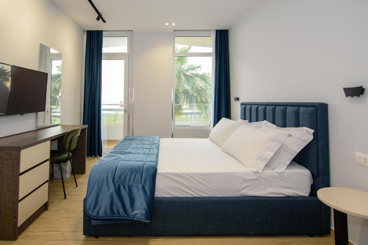 Palm Side Hotel Vlora Kültér fotó