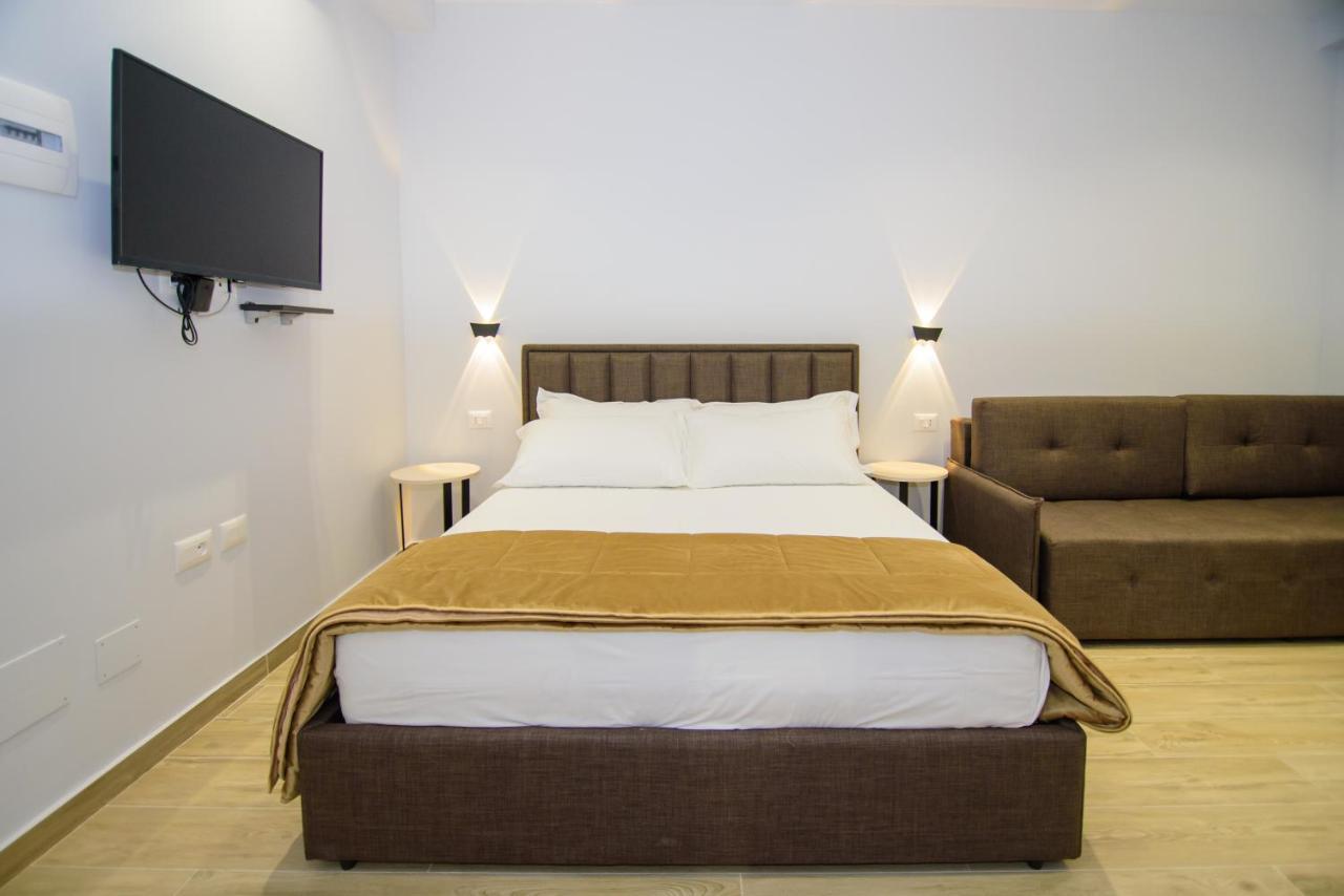 Palm Side Hotel Vlora Kültér fotó