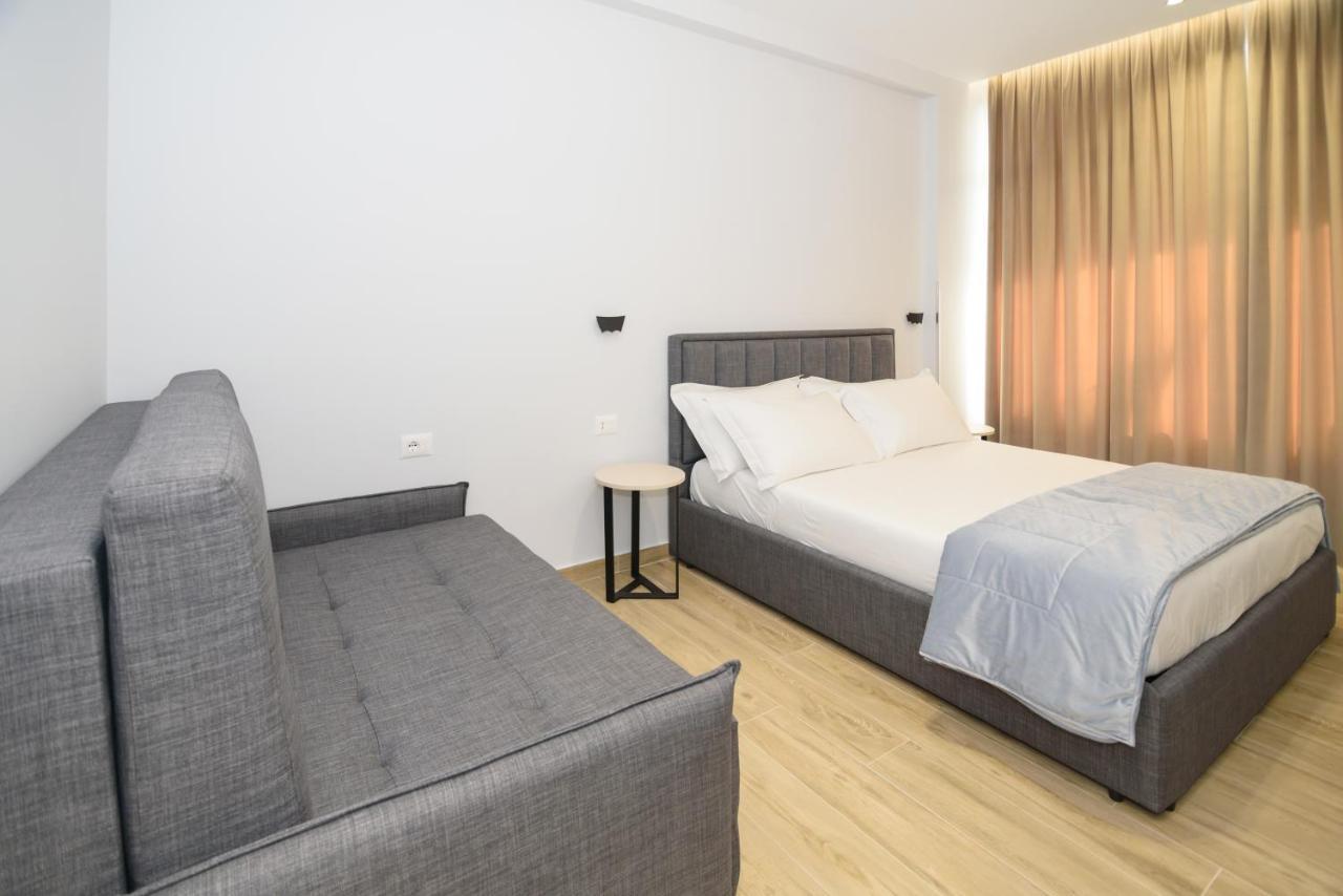 Palm Side Hotel Vlora Kültér fotó