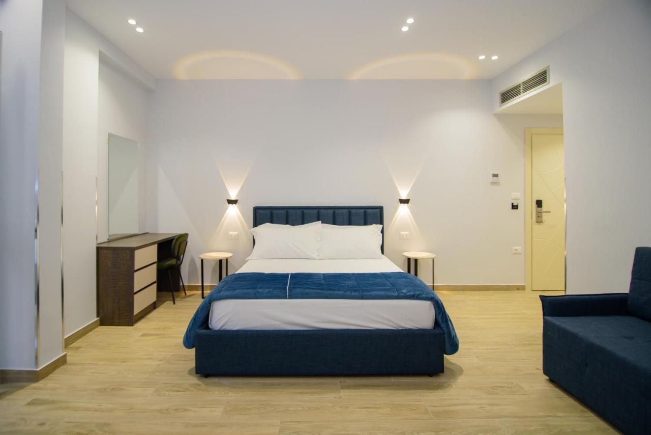 Palm Side Hotel Vlora Kültér fotó