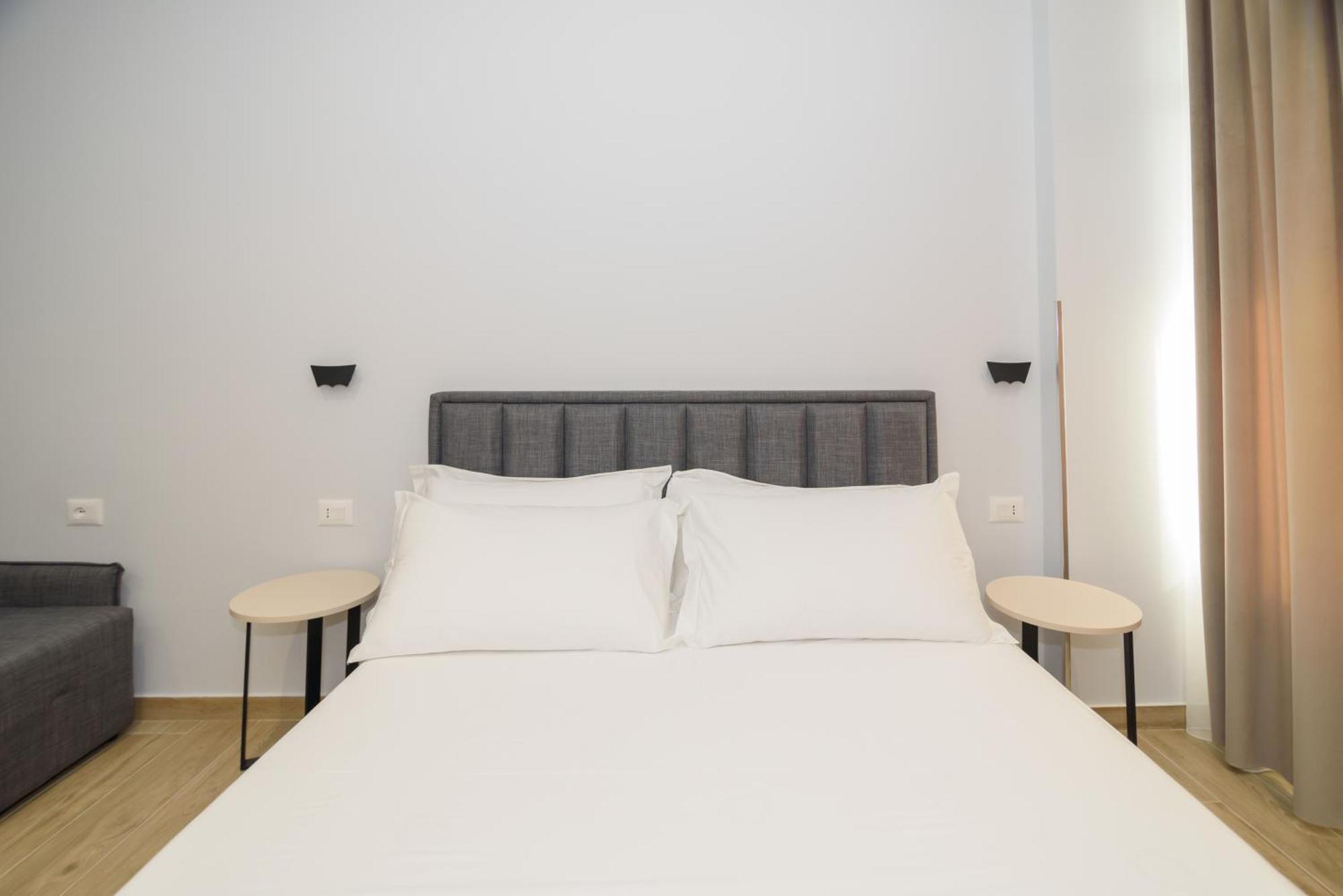 Palm Side Hotel Vlora Szoba fotó