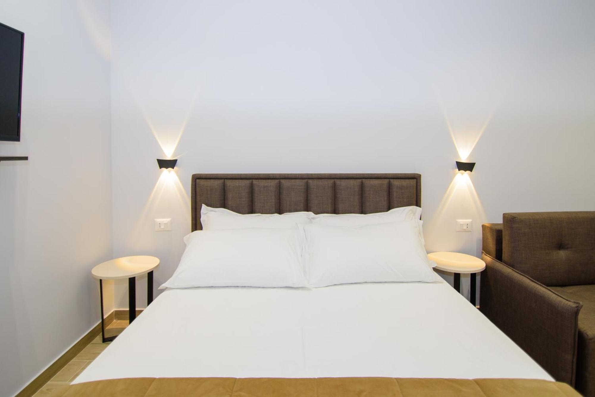 Palm Side Hotel Vlora Szoba fotó